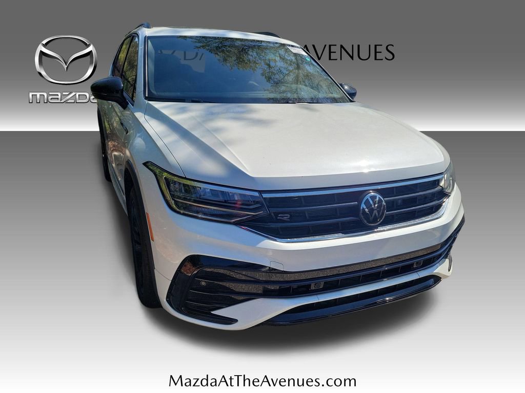 Used 2024 Volkswagen Tiguan SE R-Line image 14