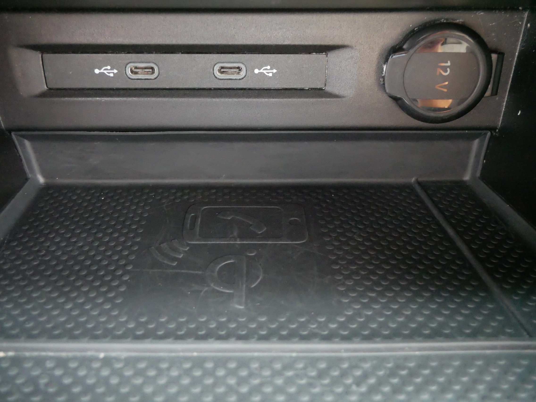 Certified 2023 Volkswagen Tiguan SE R-Line AWD/4WD image 27
