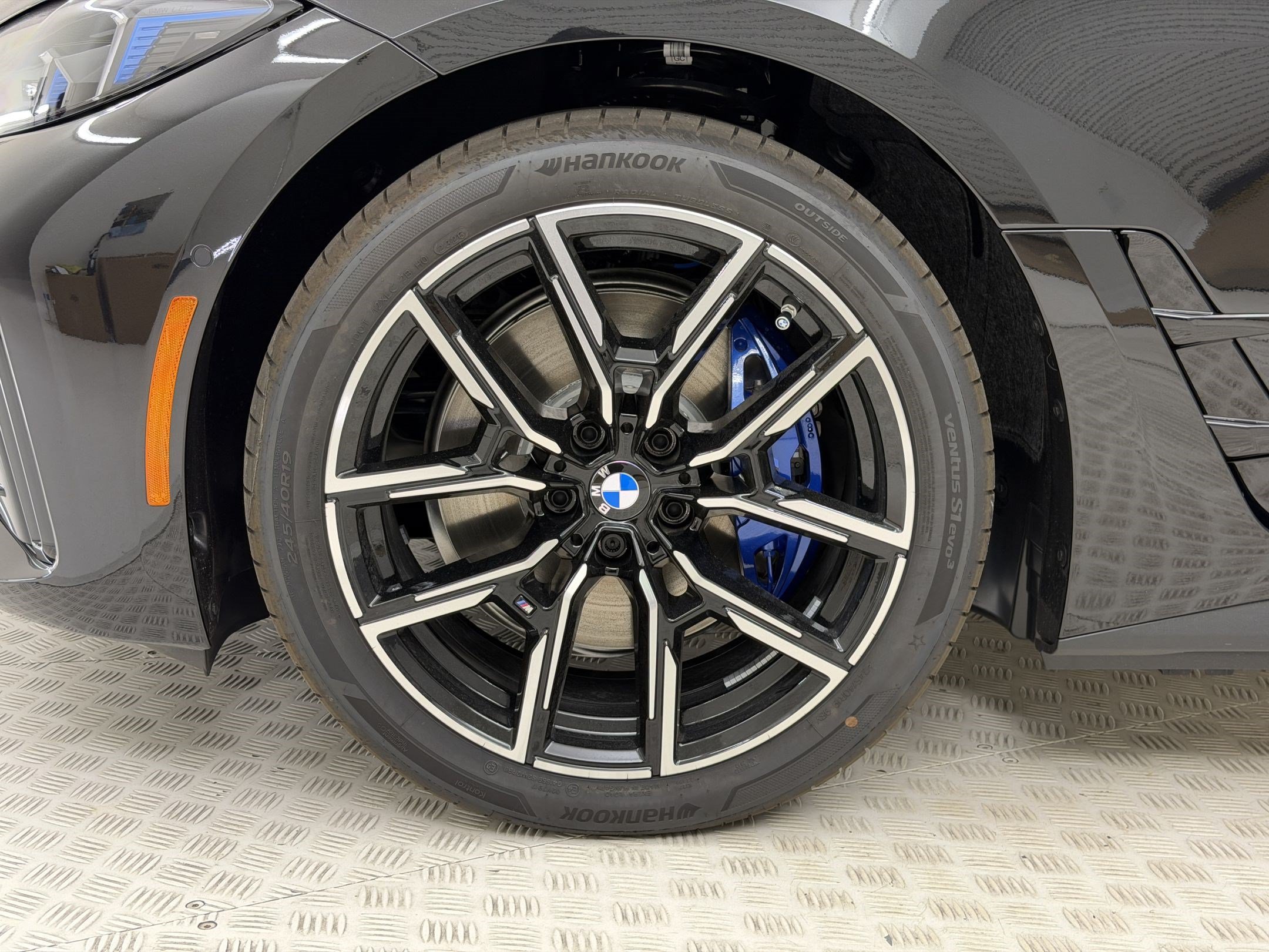 New 2026 BMW i4 eDrive40 w/ M Sport Package RWD image 13