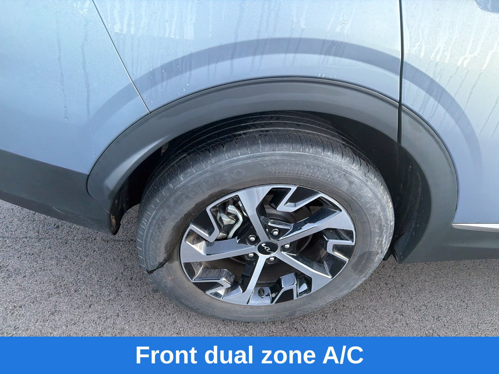Used 2025 Kia Sportage EX AWD/4WD image 26