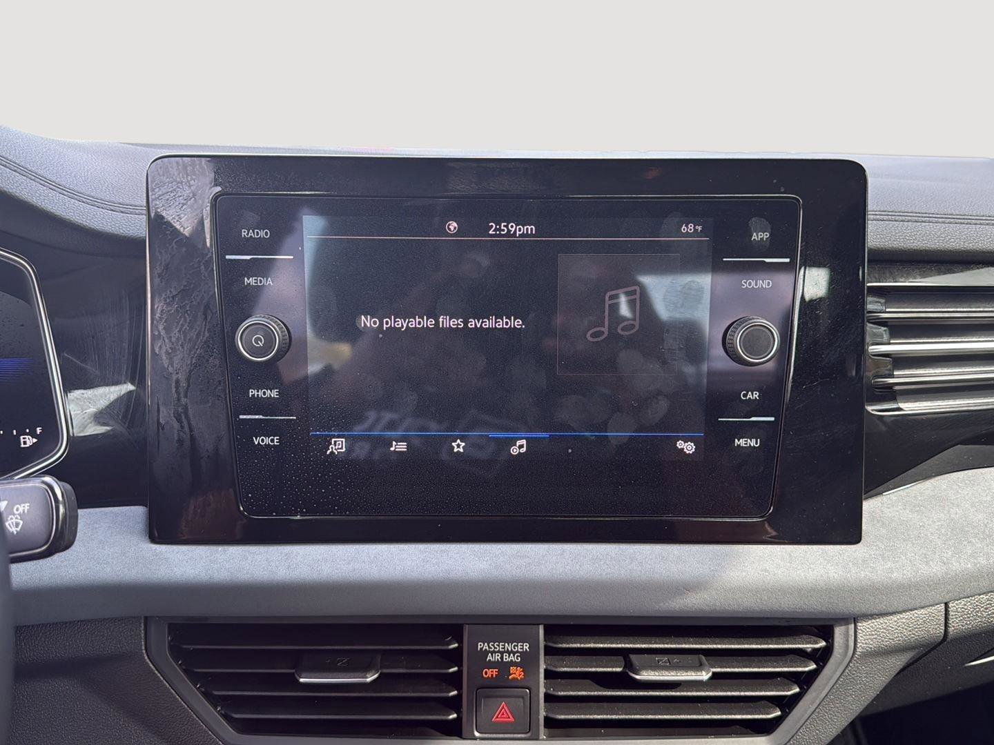 Certified 2025 Volkswagen Jetta SE image 16