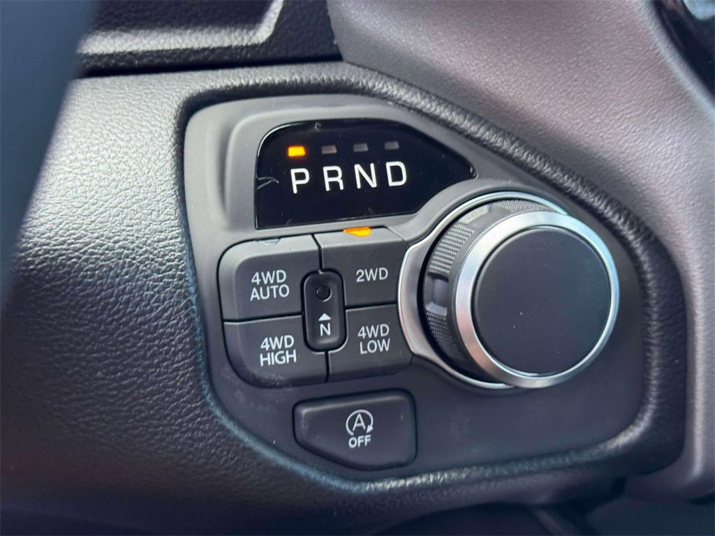 New 2026 RAM 1500 4x4 Crew Cab image 19