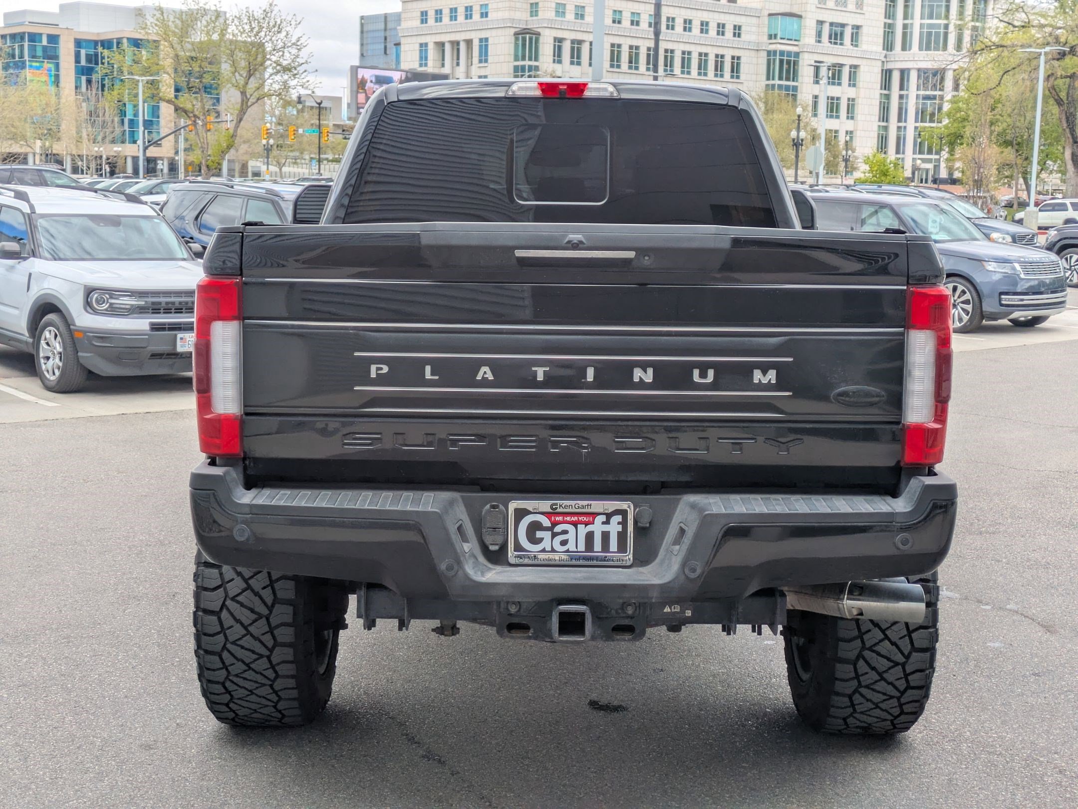 Used 2017 Ford F350 Platinum w/ Platinum Ultimate Package image 4