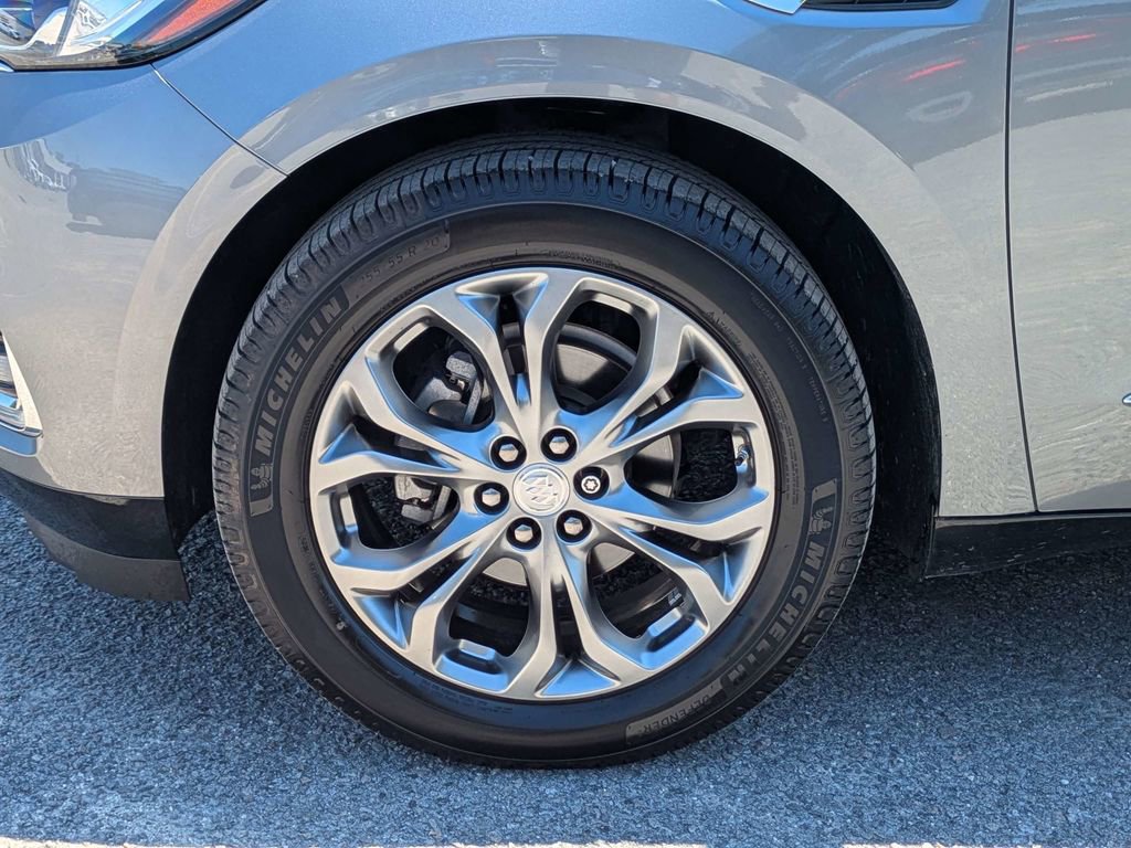 Used 2019 Buick Enclave Avenir w/ Avenir Technology Package FWD image 11