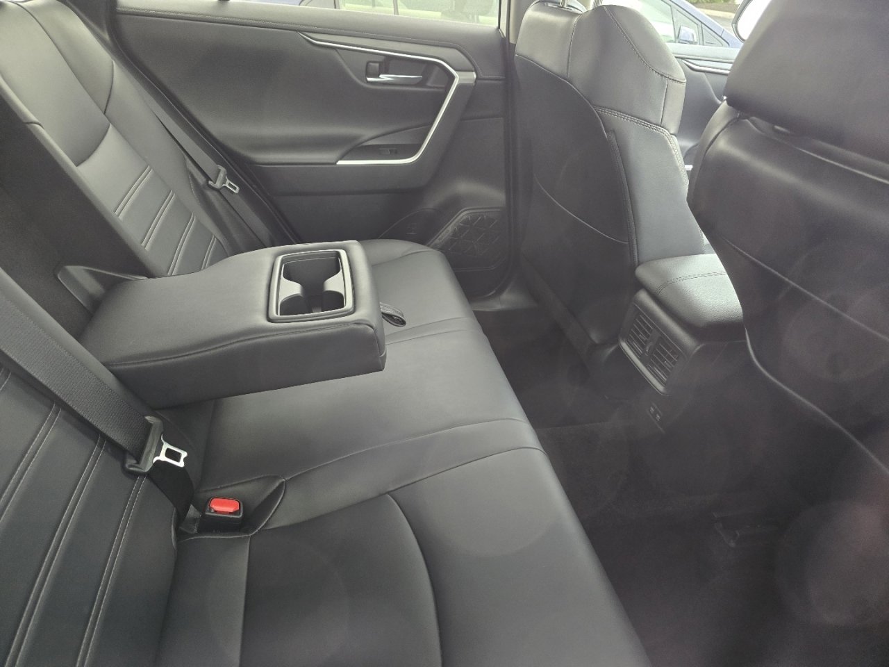 Used 2019 Toyota RAV4 Limited w/ All Weather Liner Package AWD/4WD image 14