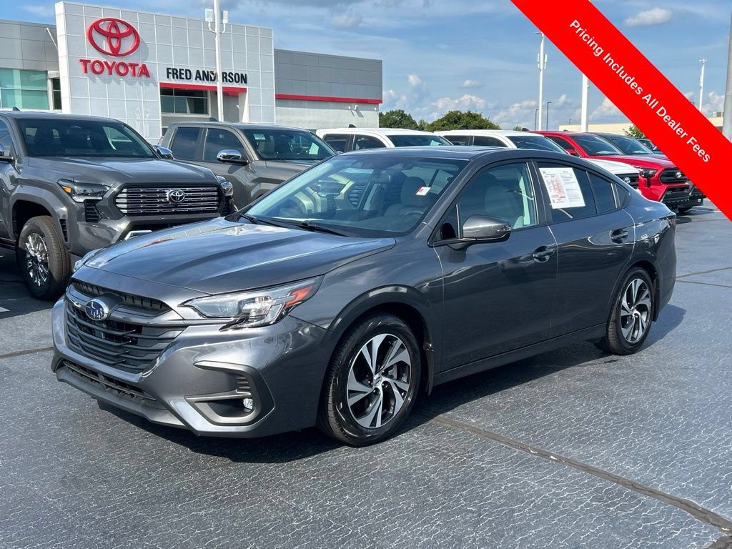 Used 2025 Subaru Legacy Premium AWD/4WD image 1
