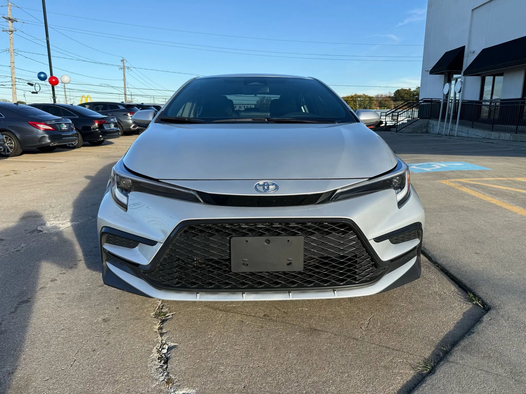 Used 2024 Toyota Corolla SE image 2