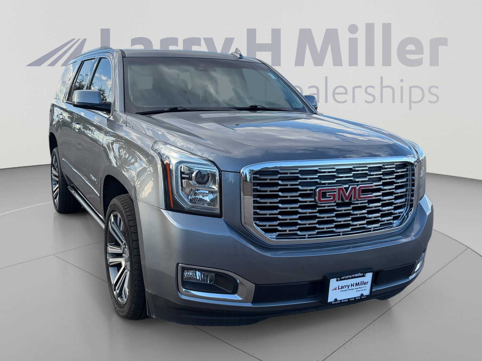 Used 2019 GMC Yukon Denali w/ Denali Ultimate Package AWD/4WD image 8