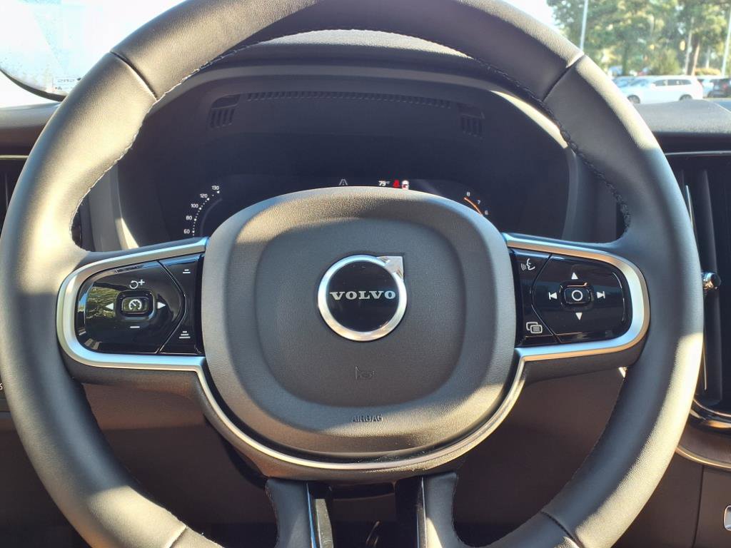 New 2026 Volvo XC60 B5 Plus w/ Protection Package Premier image 22