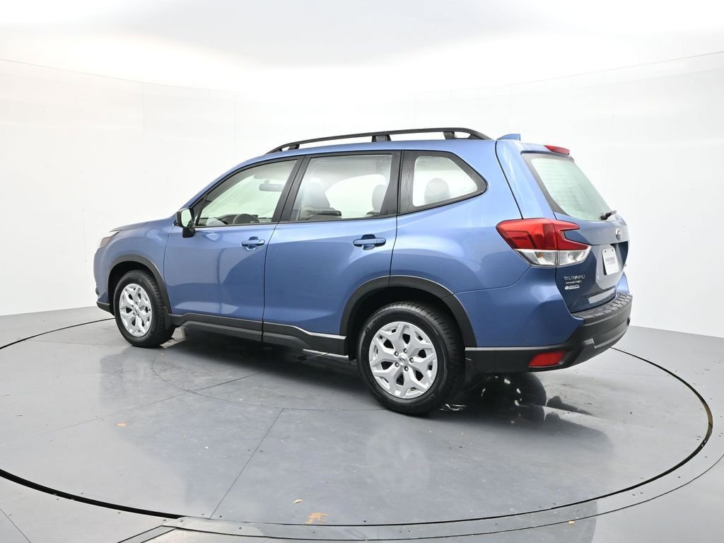 Used 2023 Subaru Forester Base image 5
