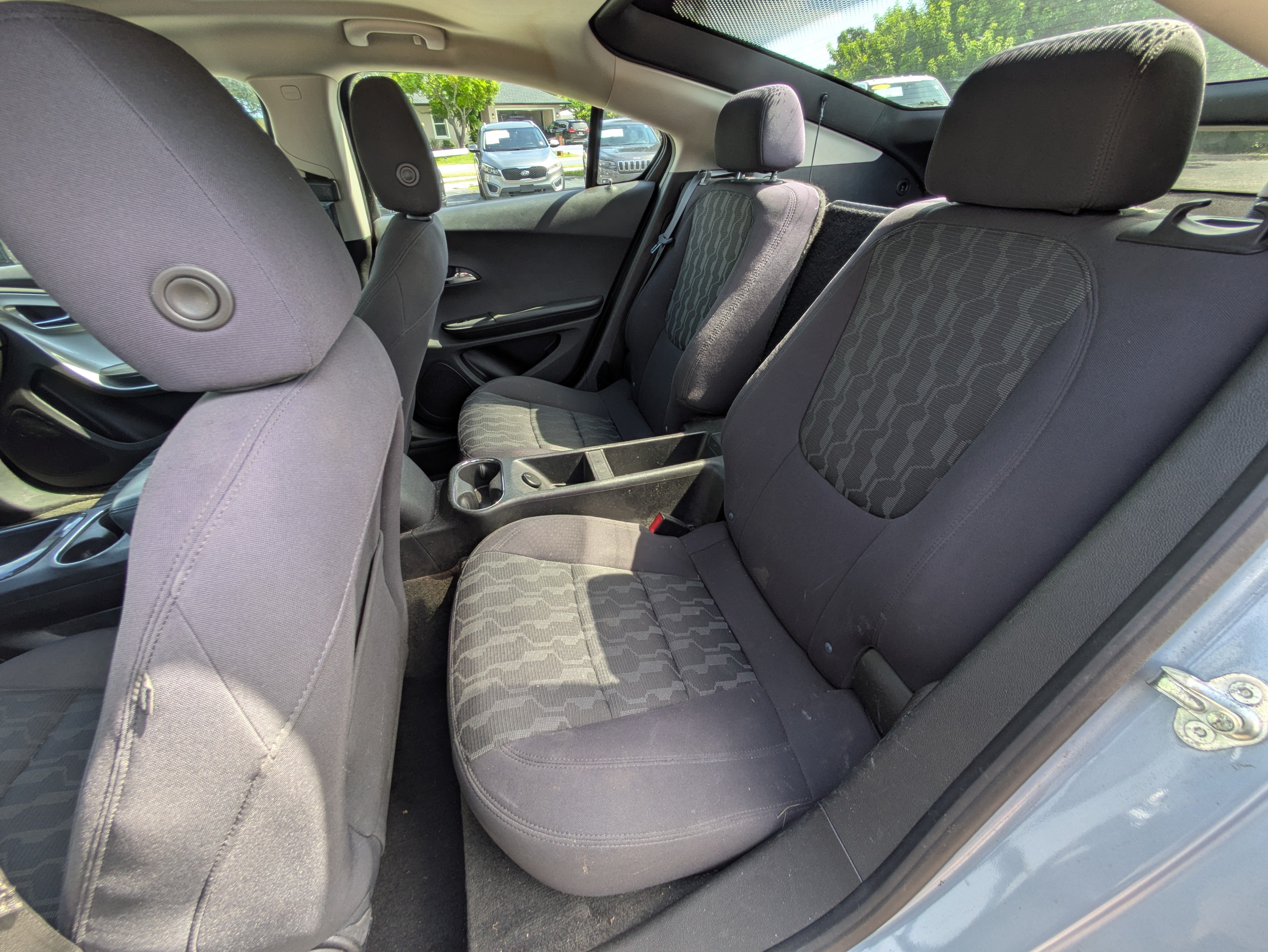 Used 2014 Chevrolet Volt FWD image 14