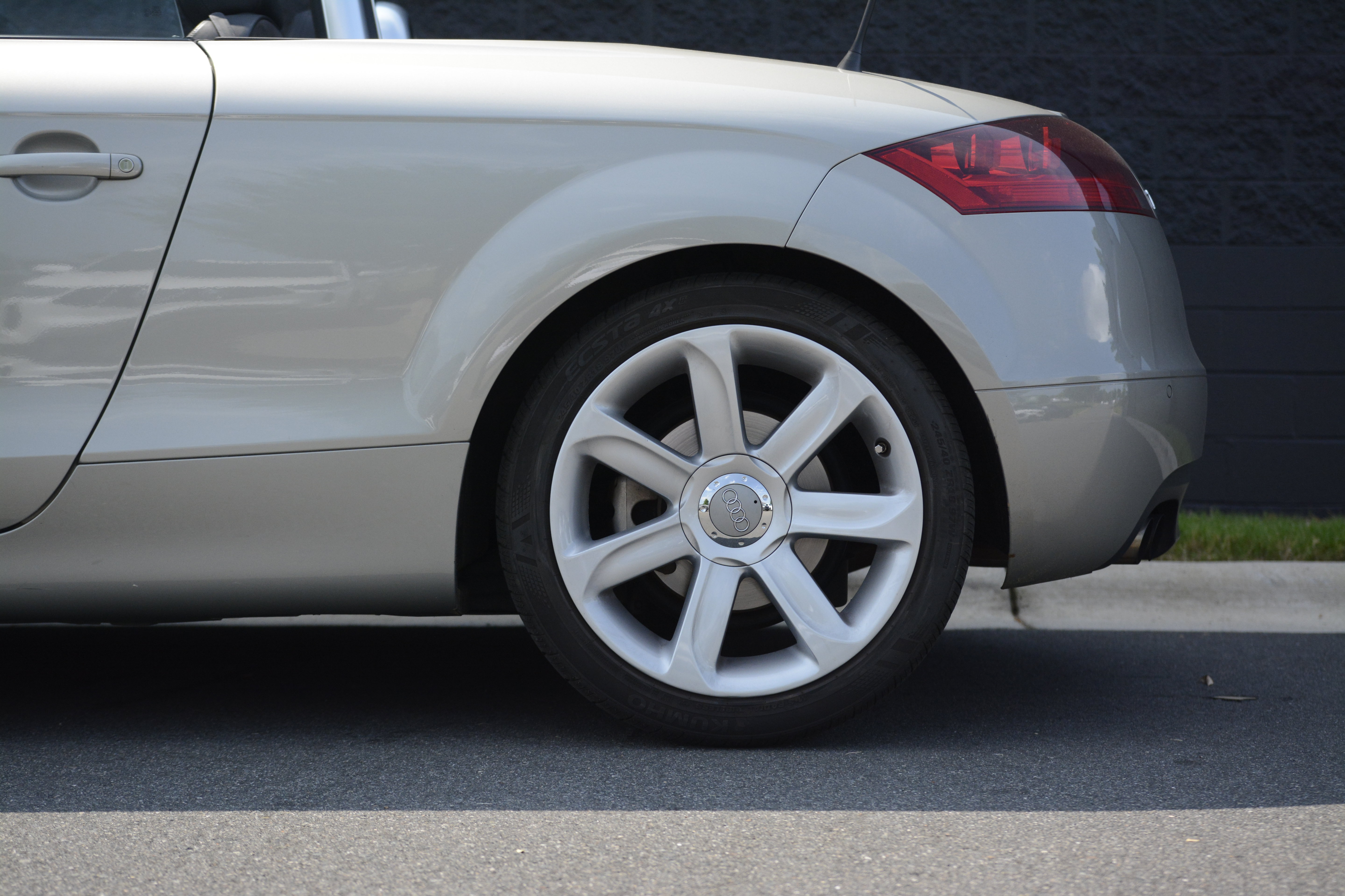 Used 2008 Audi TT 2.0T FWD image 30