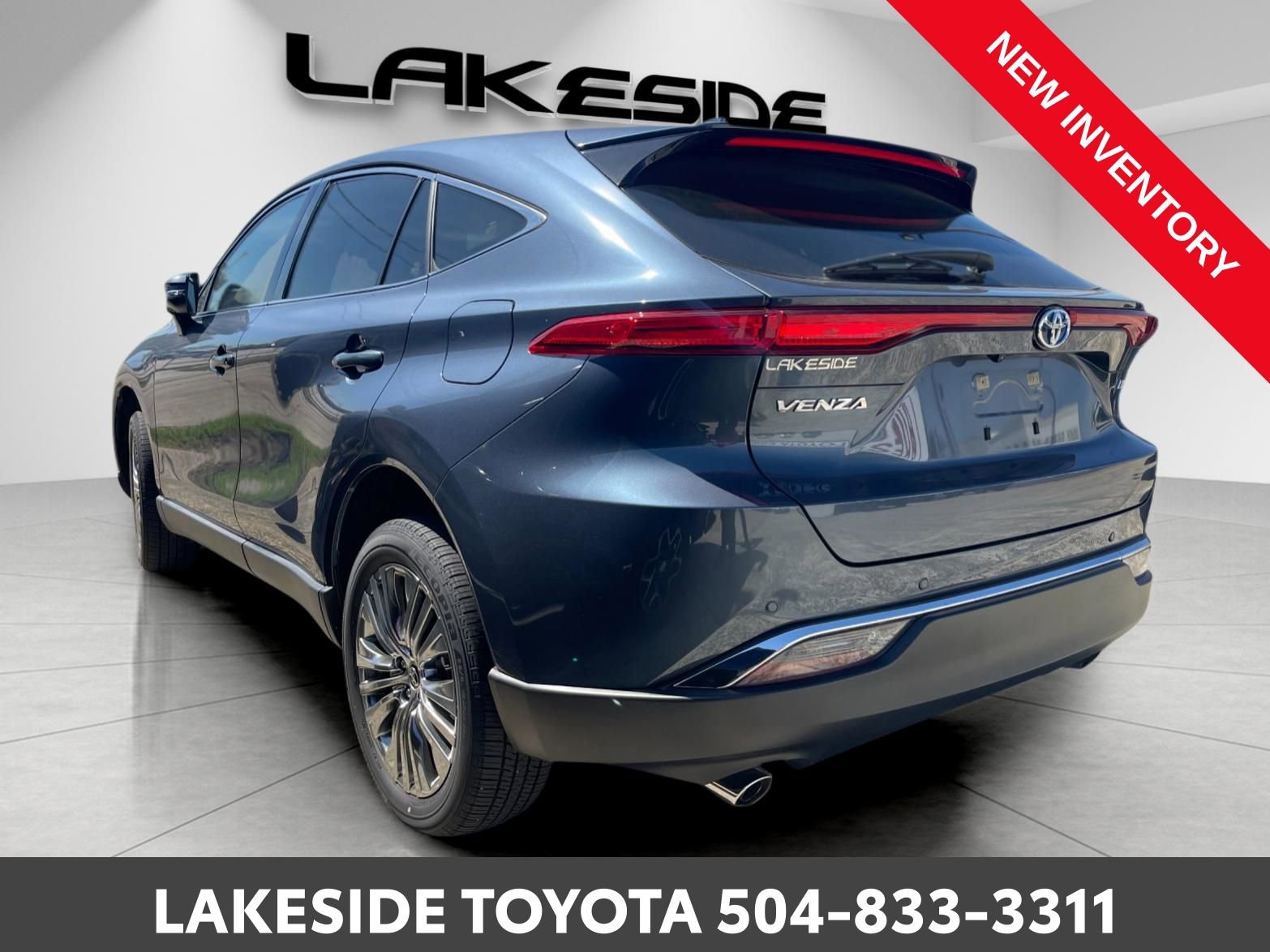 Certified 2024 Toyota Venza Limited image 4