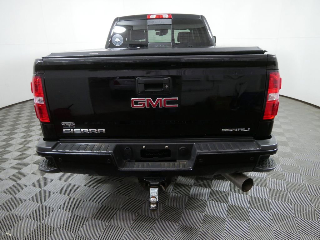 Used 2019 GMC Sierra 2500 Denali w/ Duramax Plus Package image 4