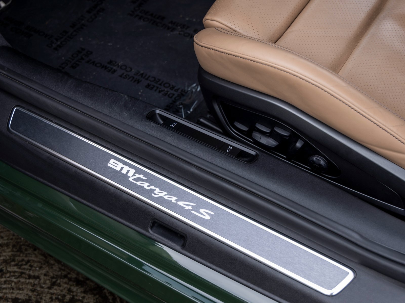 Certified 2022 Porsche 911 Targa 4S image 31