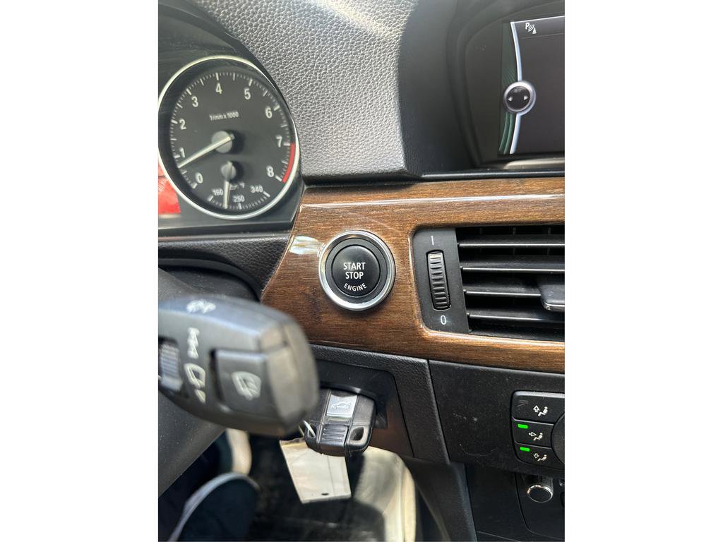 Used 2013 BMW 335i Convertible image 49