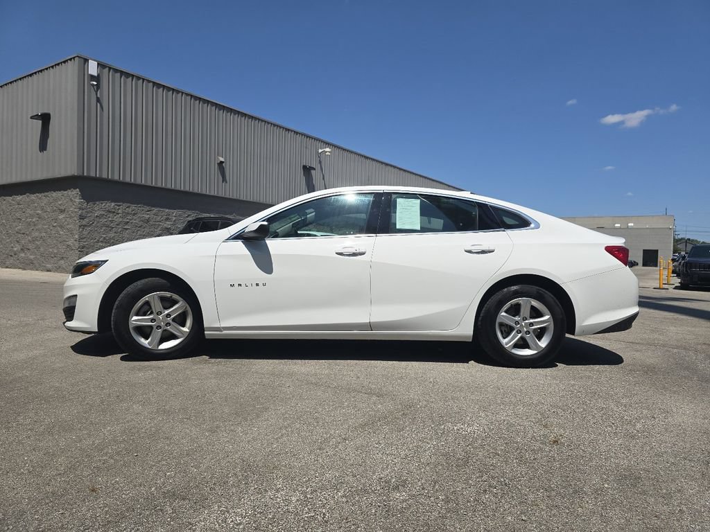 Used 2024 Chevrolet Malibu LT FWD image 11