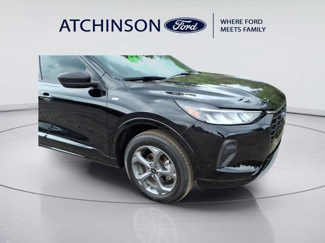 Certified 2024 Ford Escape ST-Line w/ Tech Pack #1 AWD/4WD image 4