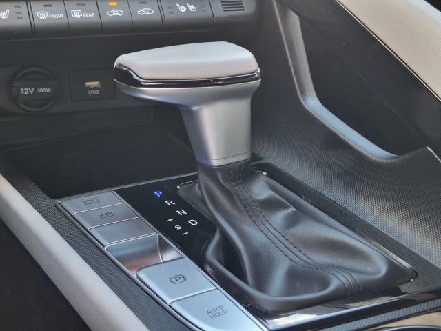 Used 2023 Hyundai Elantra Limited FWD image 12