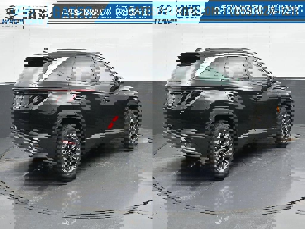New 2025 Hyundai Tucson SEL image 2