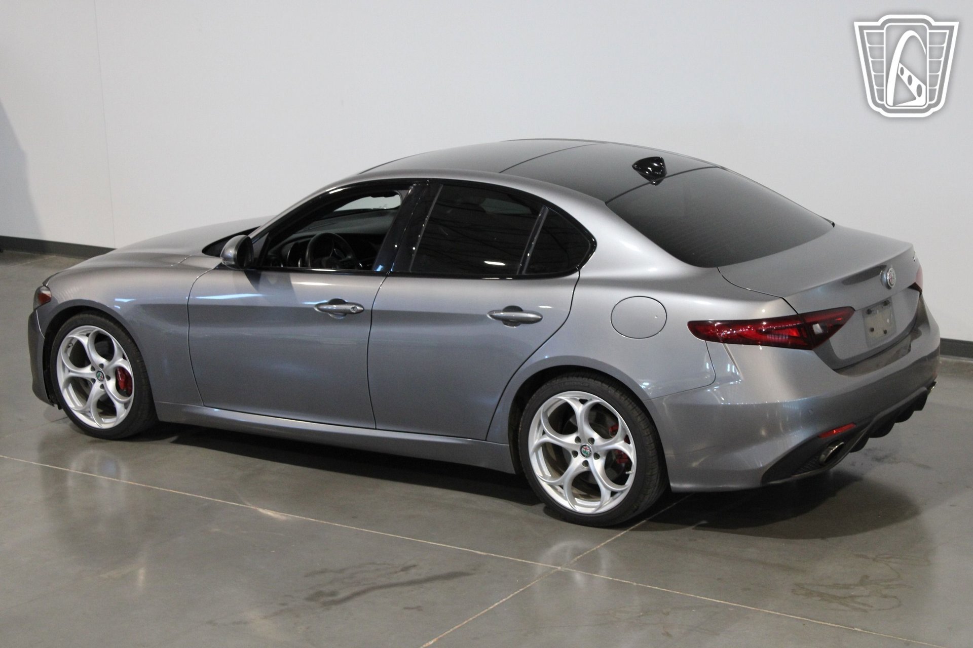 Used 2020 Alfa Romeo Giulia Ti Sport RWD image 12