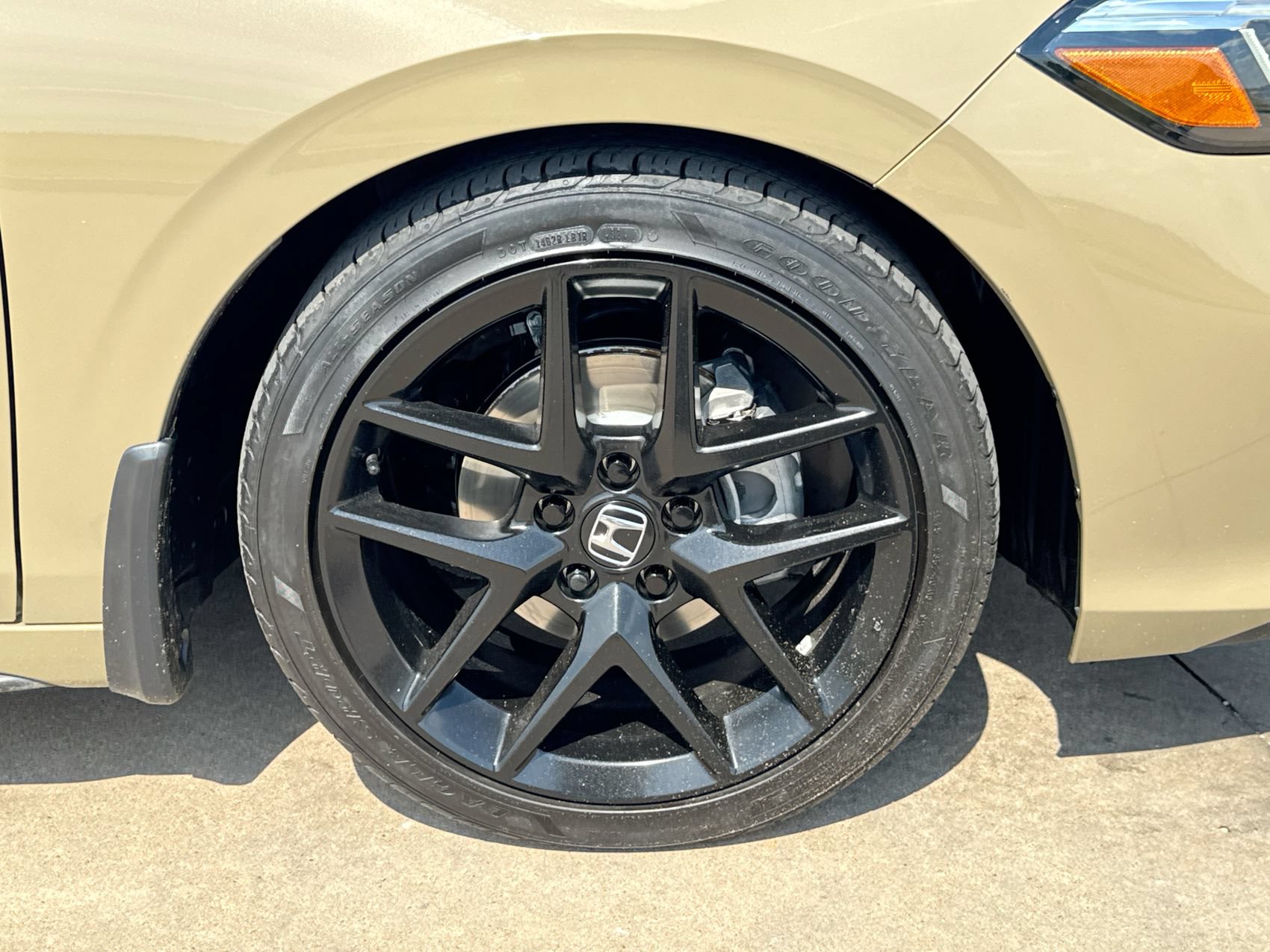 Used 2025 Honda Civic Sport image 10