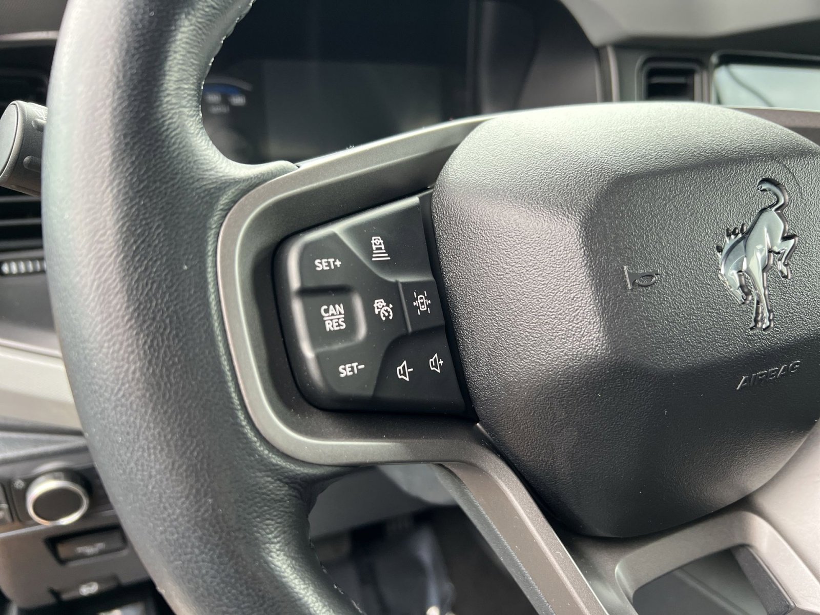 Used 2022 Ford Bronco Badlands image 34