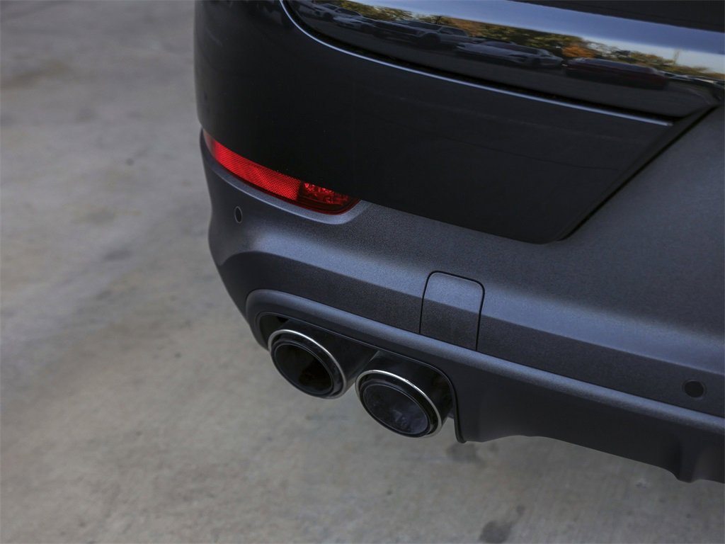 Certified 2025 Porsche Cayenne E-Hybrid Coupe image 13