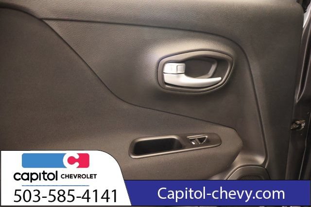 Used 2020 Jeep Renegade Sport FWD image 29