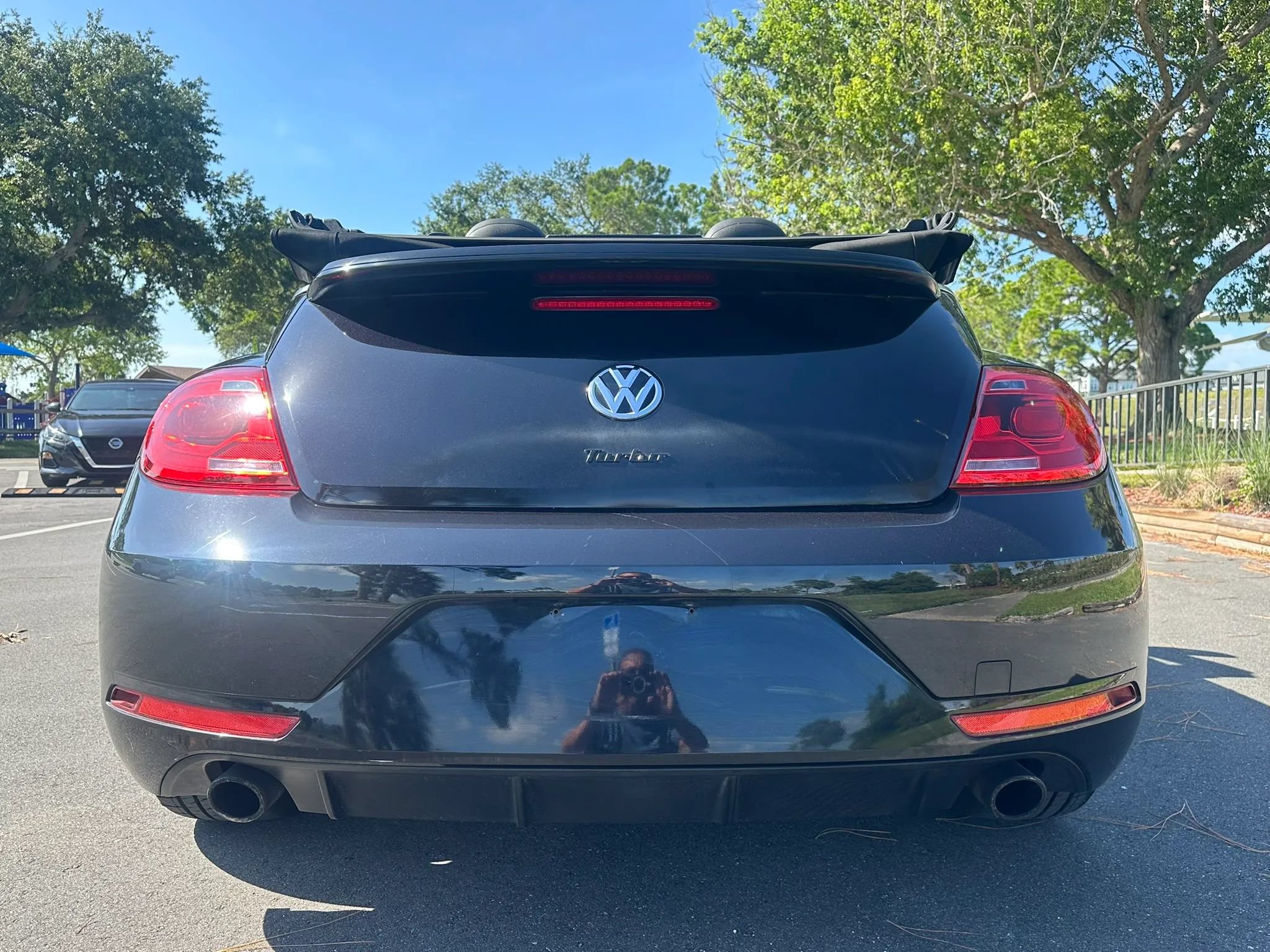 Used 2013 Volkswagen Beetle 2.0T FWD image 11