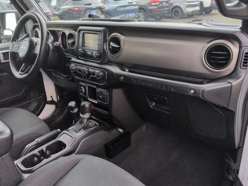 Used 2018 Jeep Wrangler Unlimited Sport AWD/4WD image 29