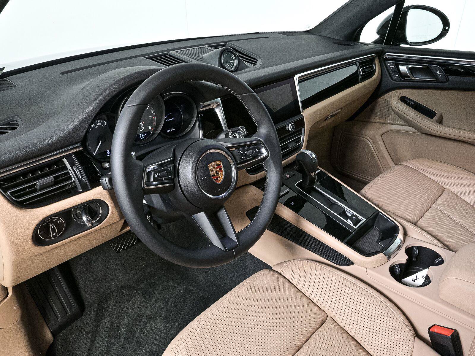New 2026 Porsche Macan Turbo AWD/4WD image 4