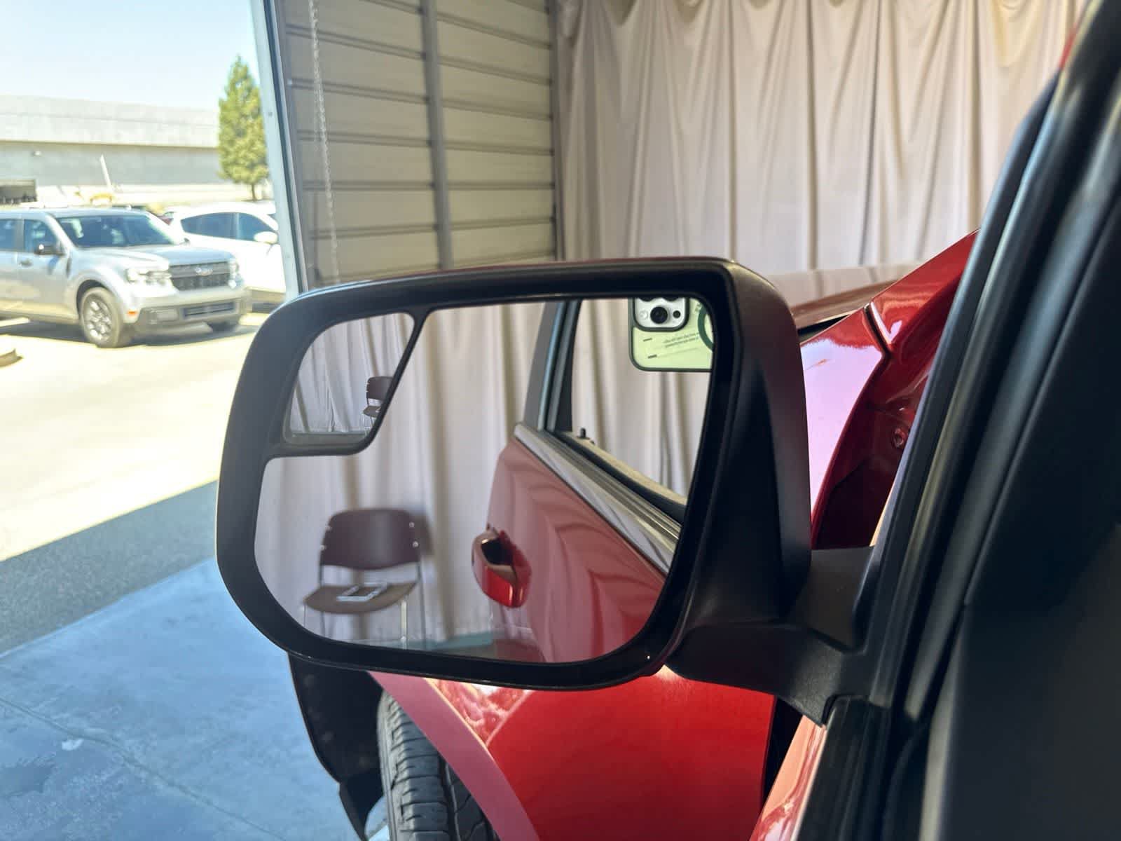 Used 2016 Chevrolet Colorado LT w/ LT Convenience Package RWD image 17