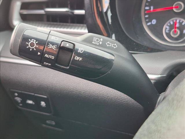 Used 2022 Kia K5 GT-Line FWD image 11
