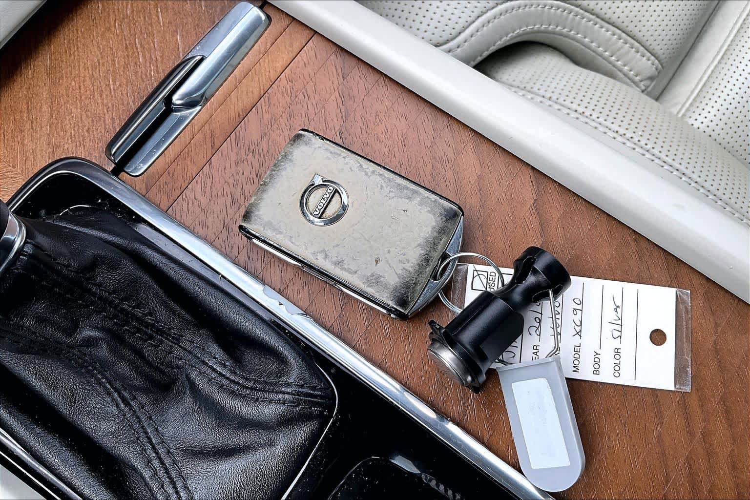 Used 2018 Volvo XC90 T6 Inscription w/ Convenience Package image 13
