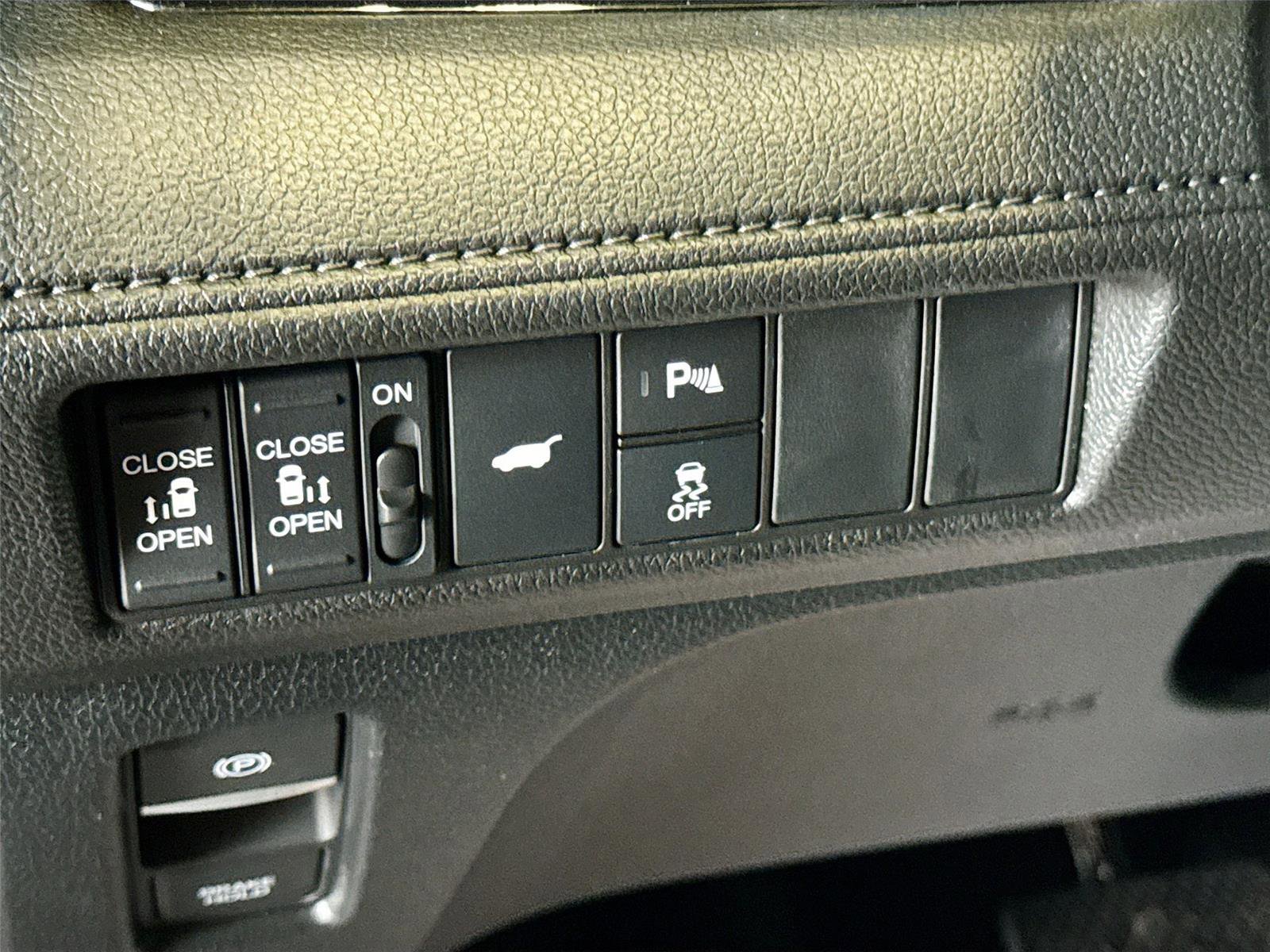 New 2026 Honda Odyssey Touring image 10