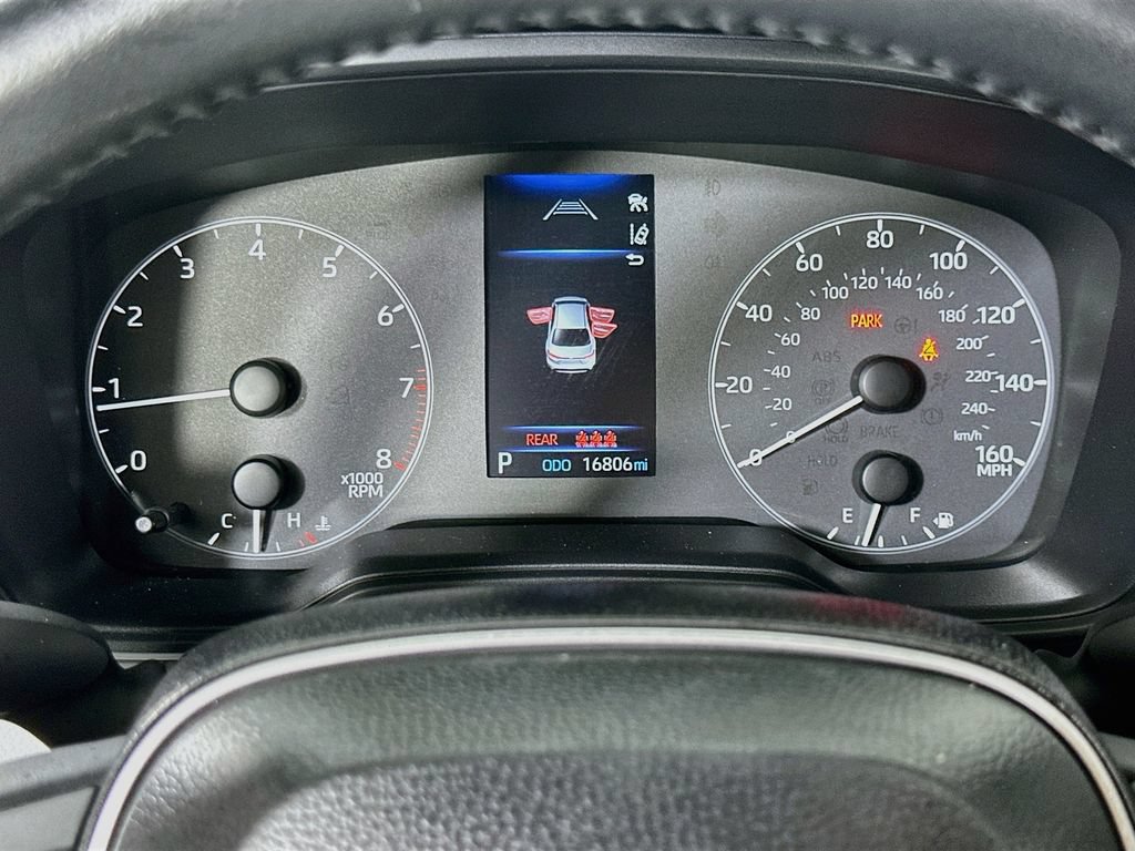 Used 2025 Toyota Corolla SE FWD image 25