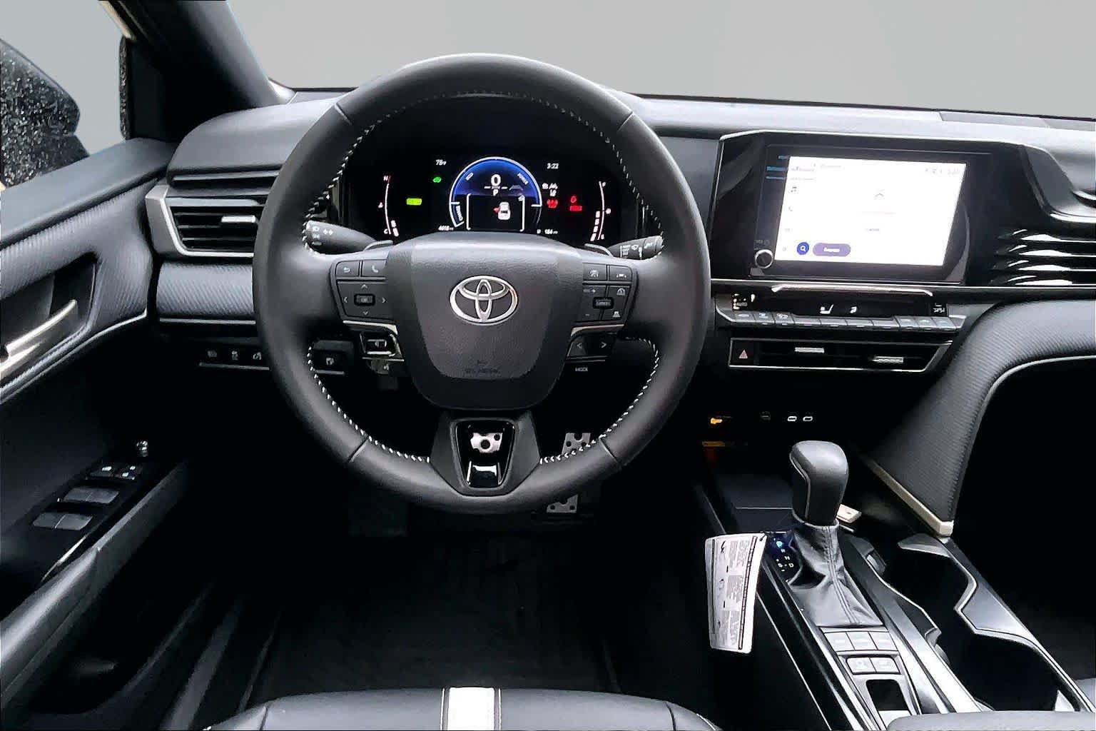 Used 2026 Toyota Camry SE FWD image 6