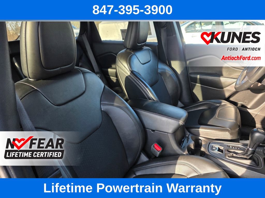 Used 2020 Jeep Cherokee Latitude Plus image 29