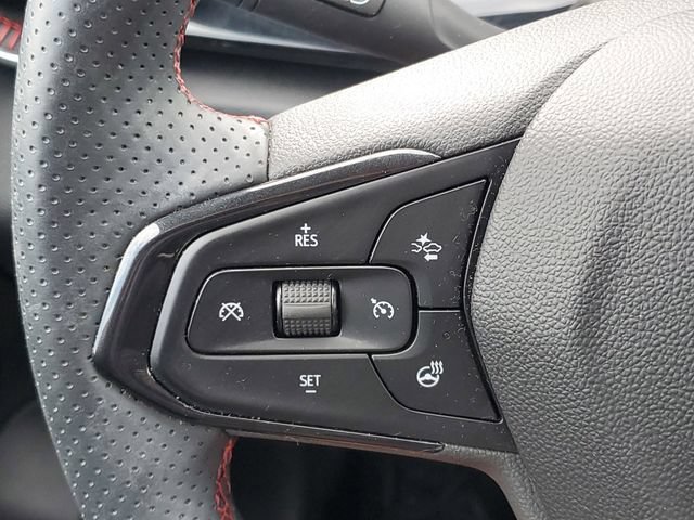 Certified 2025 Chevrolet Trax RS w/ Driver Confidence Package FWD image 21