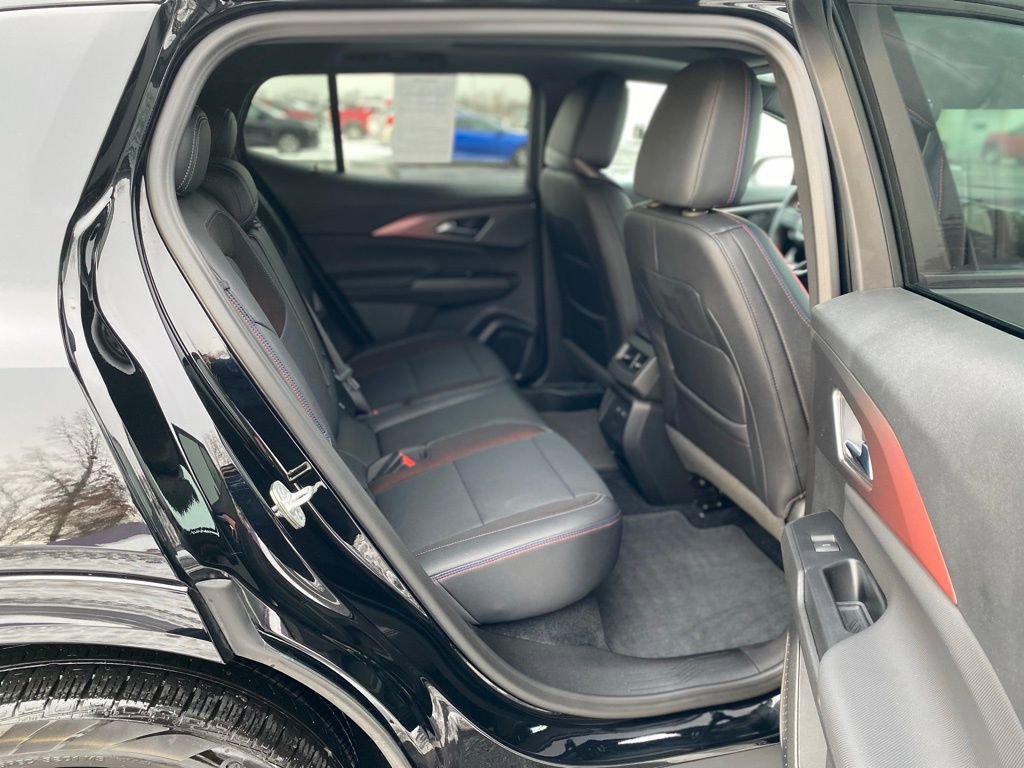 Used 2025 Chevrolet Equinox EV RS image 15