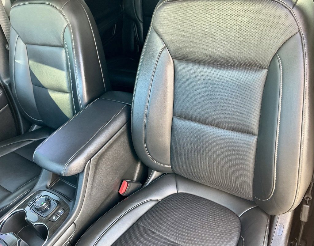 Used 2021 GMC Acadia SLT w/ Elevation Edition image 41