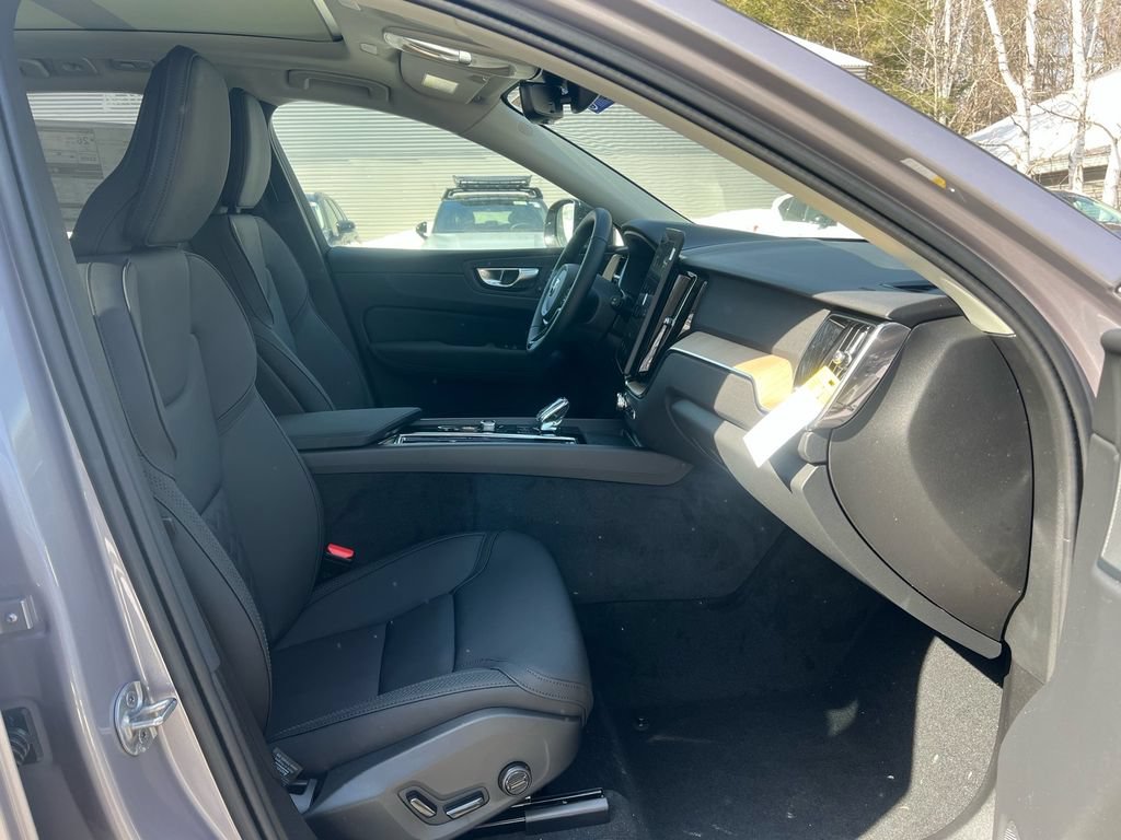 New 2026 Volvo XC60 B5 Plus w/ Protection Package Premier AWD/4WD image 27