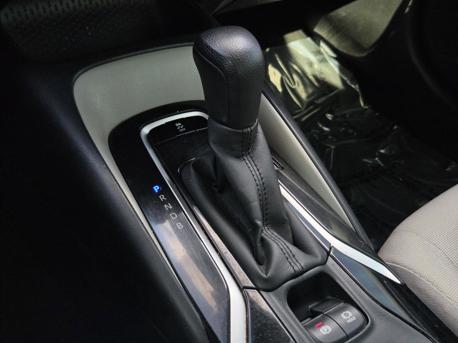 Used 2021 Toyota Corolla LE FWD image 22