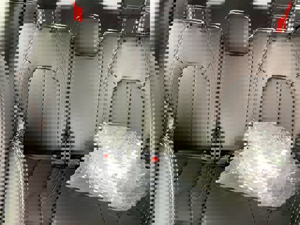 New 2026 Chrysler Pacifica Select image 12