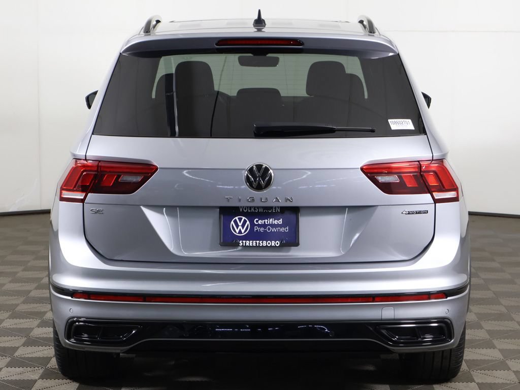 Used 2024 Volkswagen Tiguan SE R-Line AWD/4WD image 13