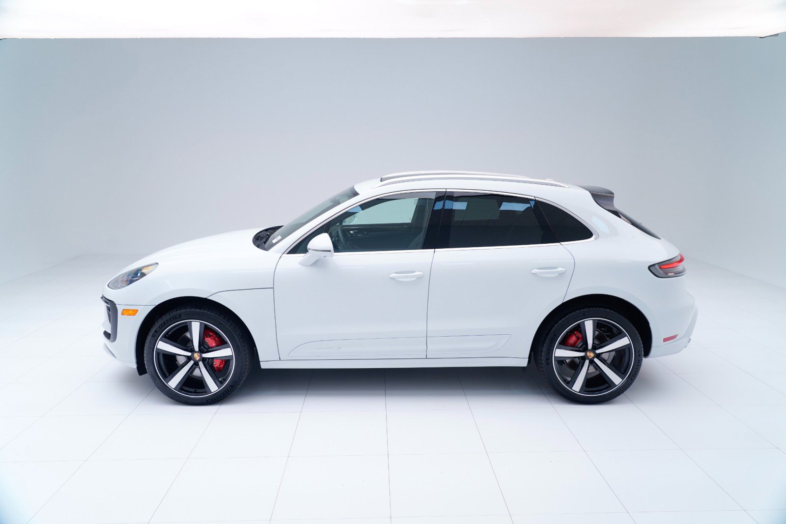 New 2026 Porsche Macan S AWD/4WD image 2