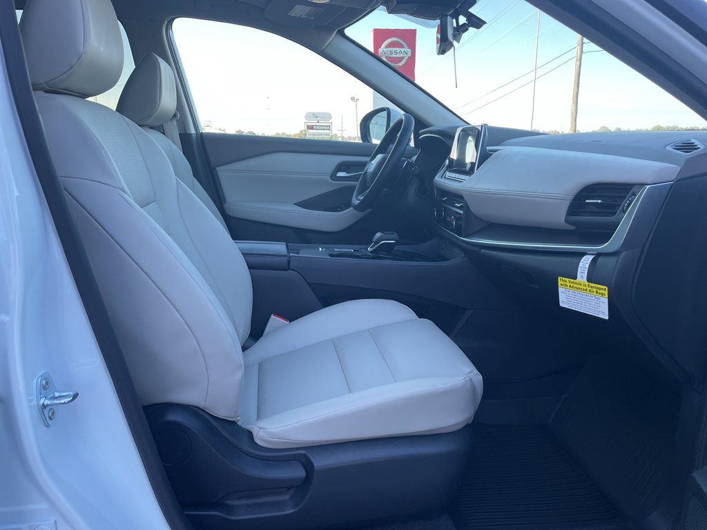 New 2026 Nissan Rogue SV image 25