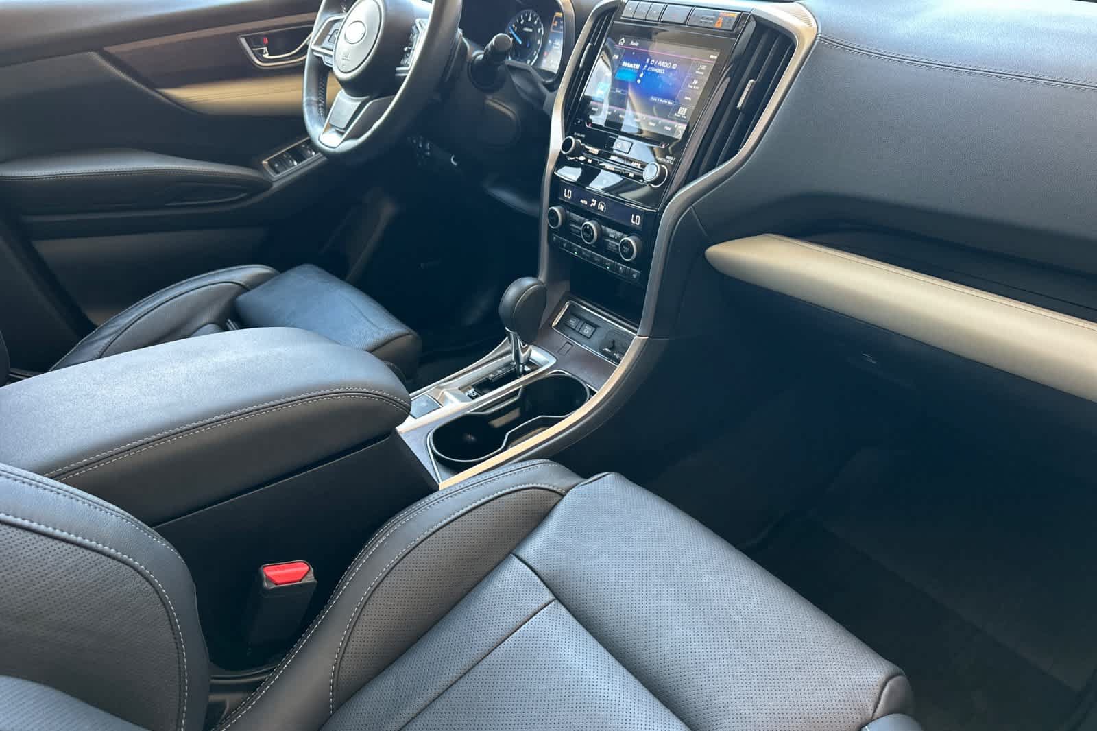 Certified 2022 Subaru Ascent Touring AWD/4WD image 16
