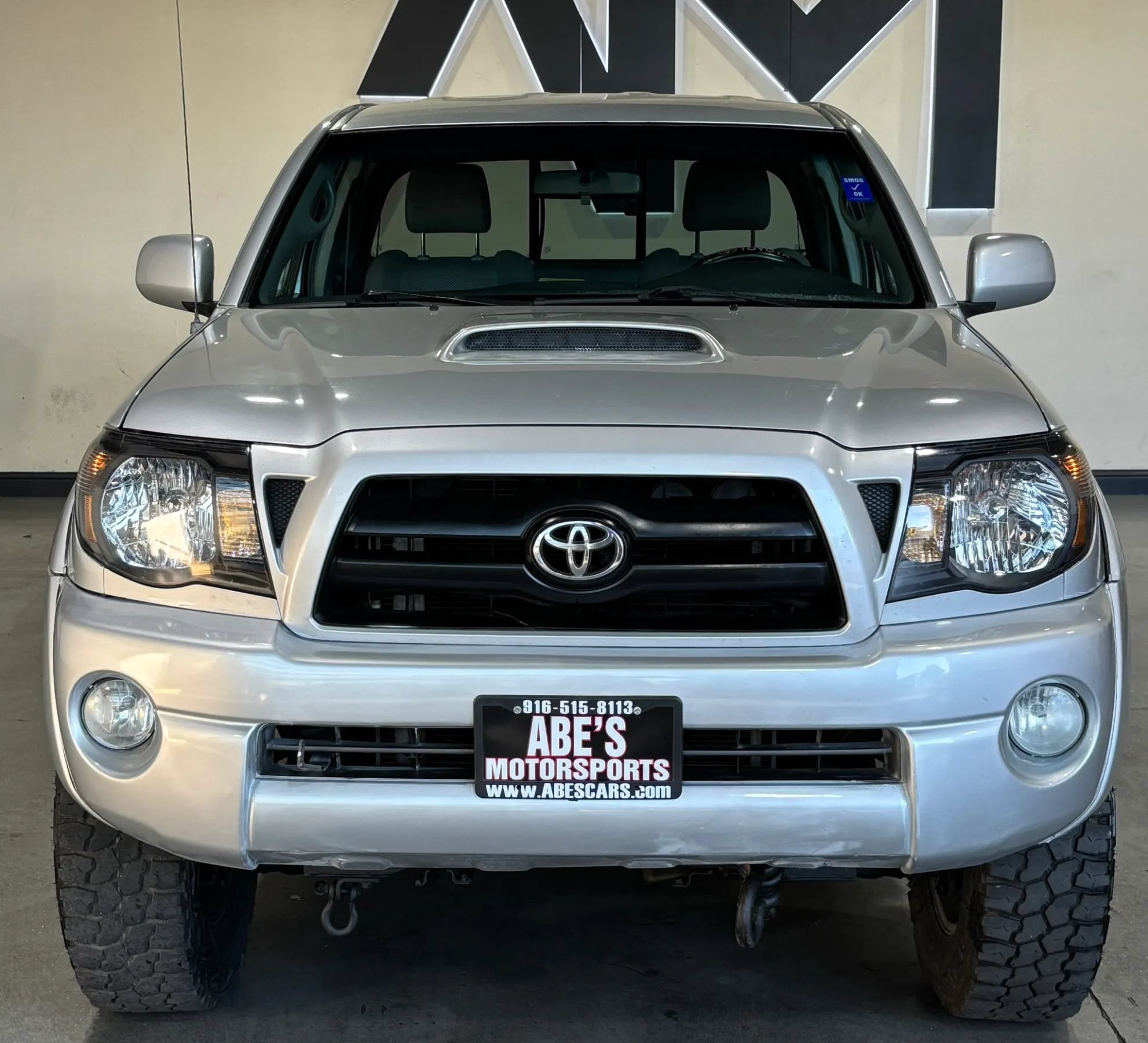 Used 2005 Toyota Tacoma PreRunner w/ TRD Sport Pkg #2 RWD image 3
